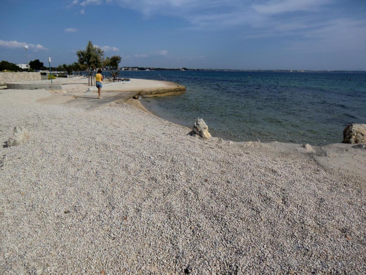 Ferien Haus Evita Auf Insel Vir - Wohnung I Zewnętrze zdjęcie