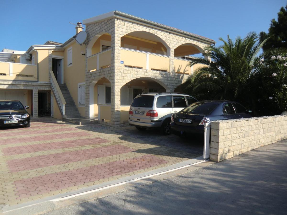 Ferien Haus Evita Auf Insel Vir - Wohnung I Zewnętrze zdjęcie