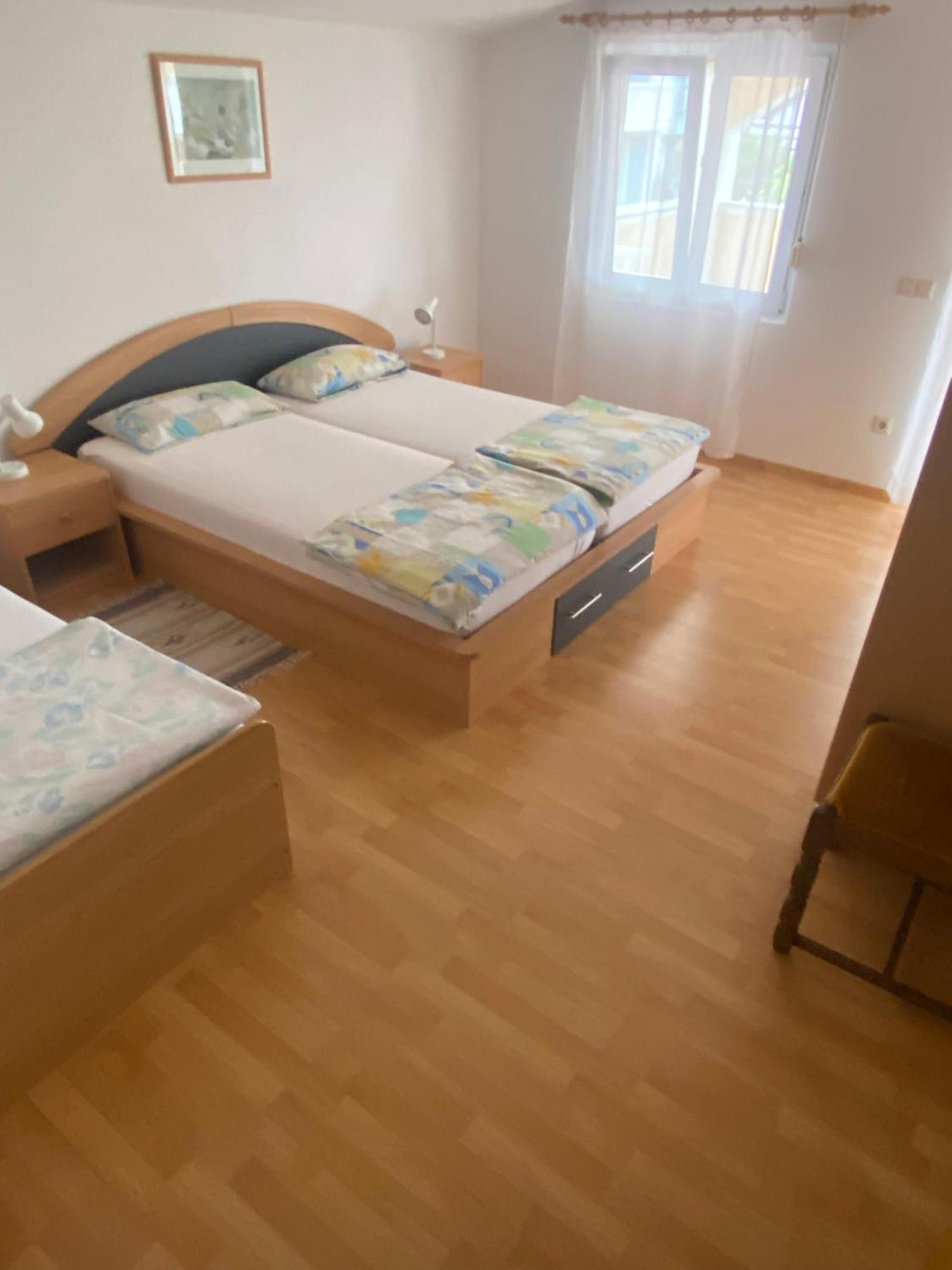 Ferien Haus Evita Auf Insel Vir - Wohnung I Zewnętrze zdjęcie